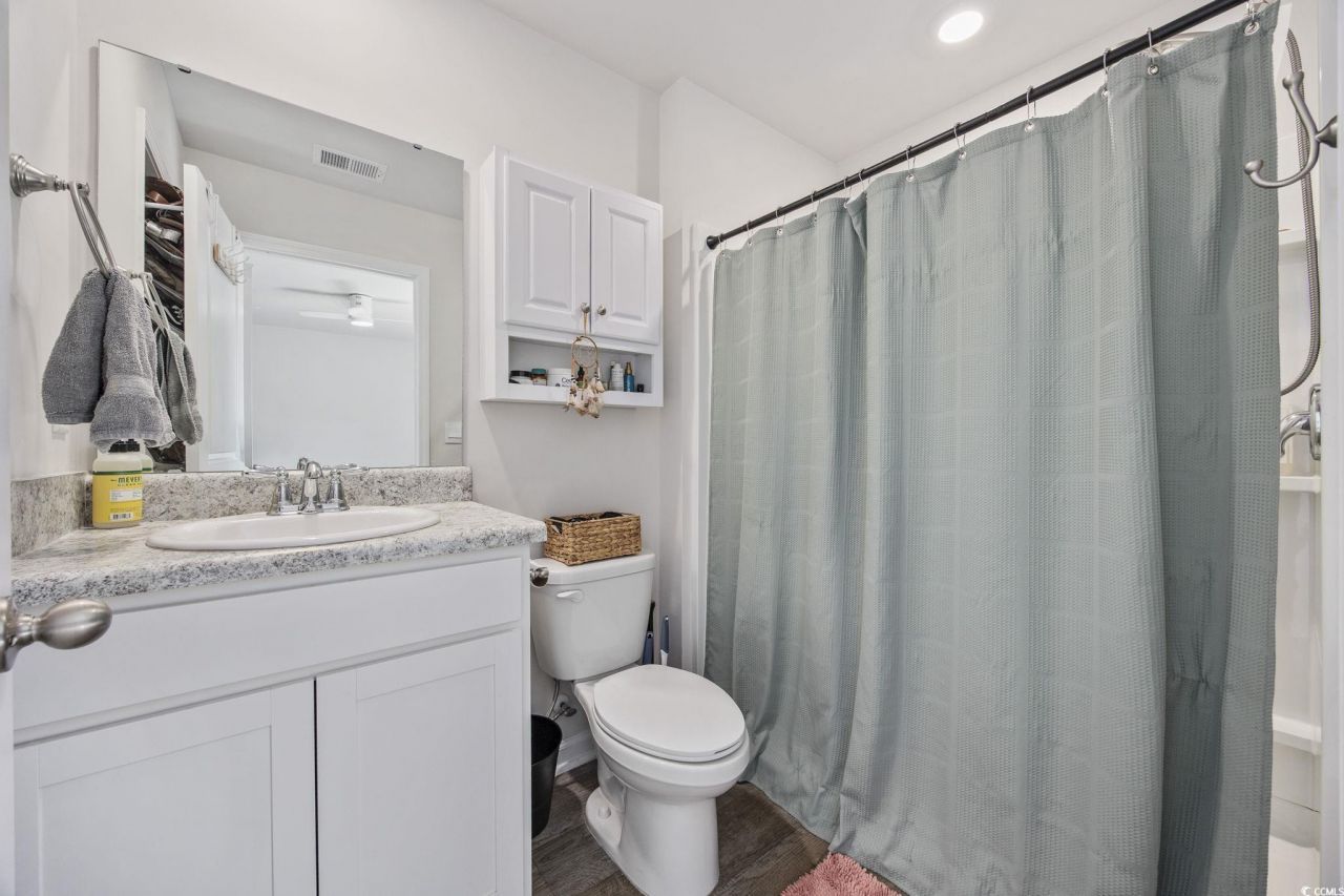 924 Akron St. Photo 22