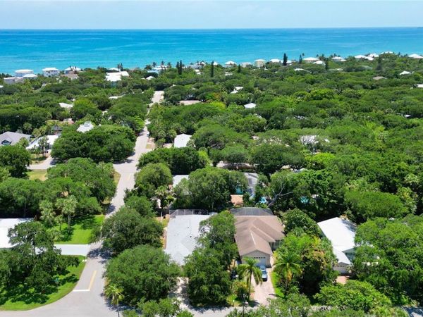 9496 Frangipani Drive, Vero Beach, FL 32963