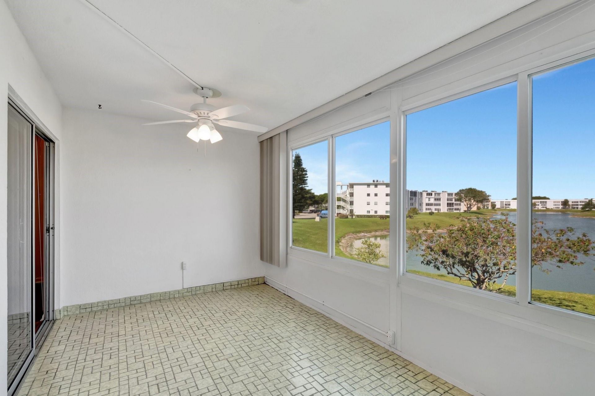 267 Wellington J, Unit 267, West Palm Beach, FL 33417 Photo