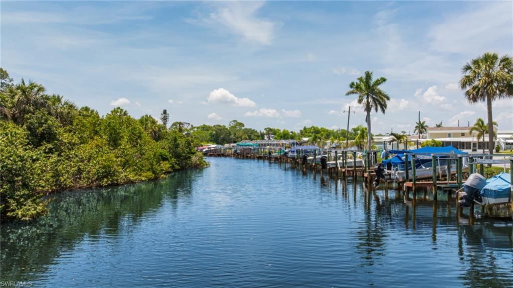 20751 Garden Dr, Estero, FL 33928 Photo