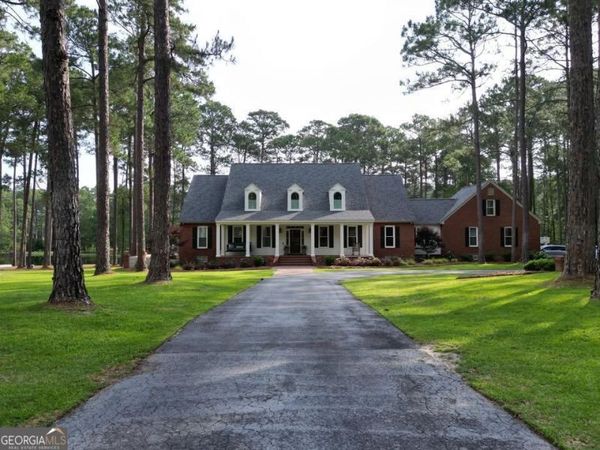 100 Long Pine Road, Tifton, GA 31794