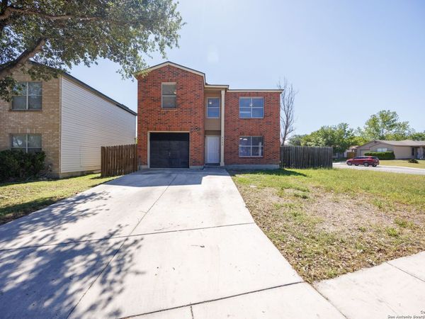 3702 Candlebluff, San Antonio, TX 78244