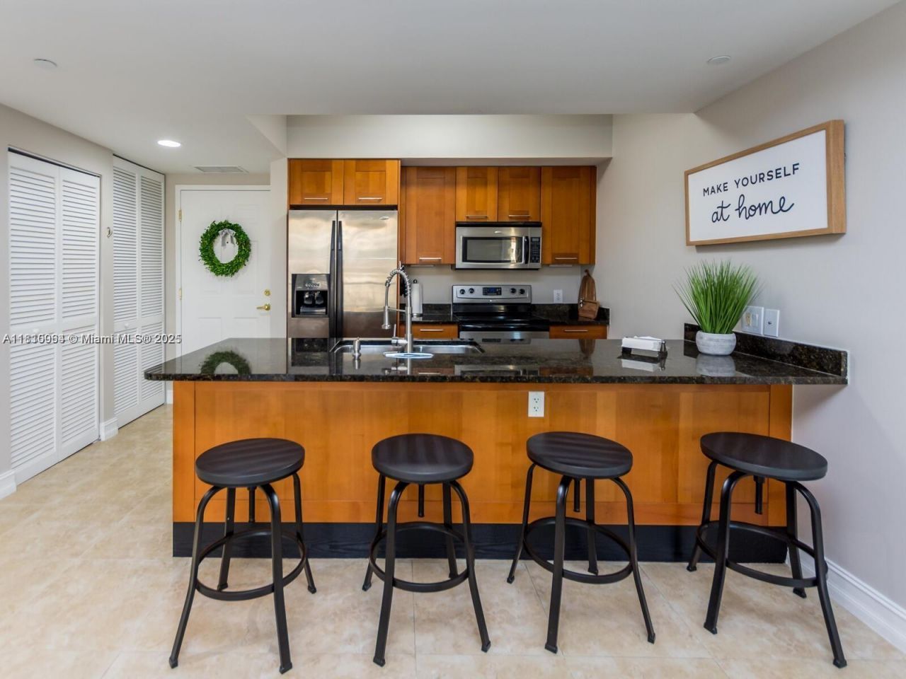 4100 Salzedo St, Unit 618, Coral Gables, FL 33146 Photo