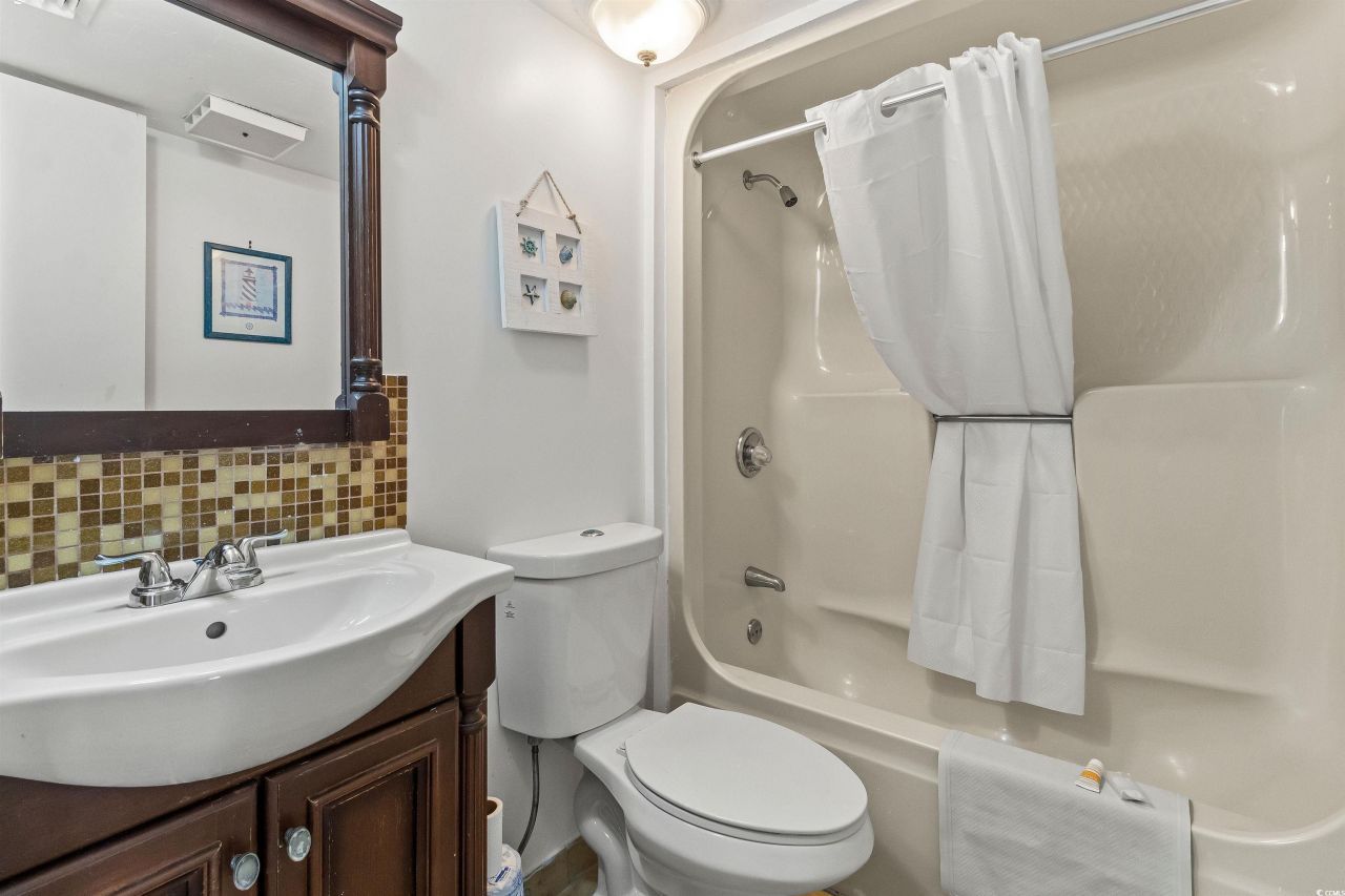 2500 N Ocean Blvd. Photo 19