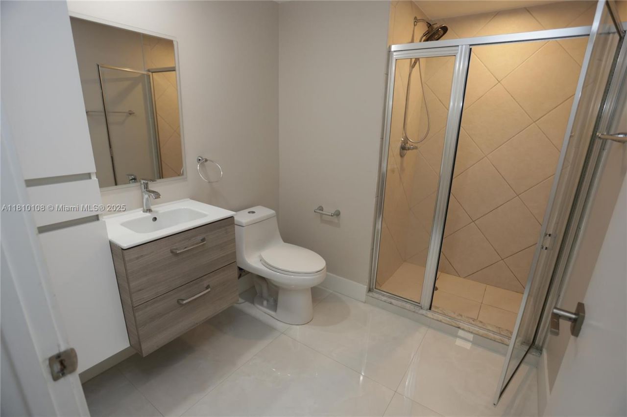 325 S Biscayne Blvd, Unit 1822, Miami, FL 33131 Photo