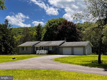 288 RIVER ROAD, BEACH LAKE, PA 18405