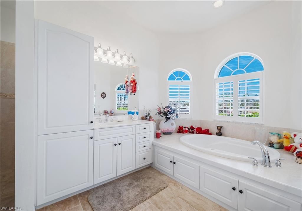 2871 Bracci Dr, Saint James City, FL 33956 Photo