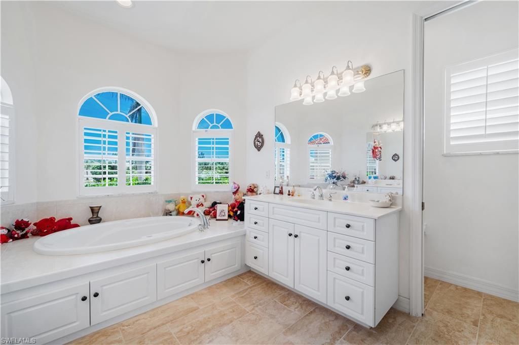 2871 Bracci Dr, Saint James City, FL 33956 Photo