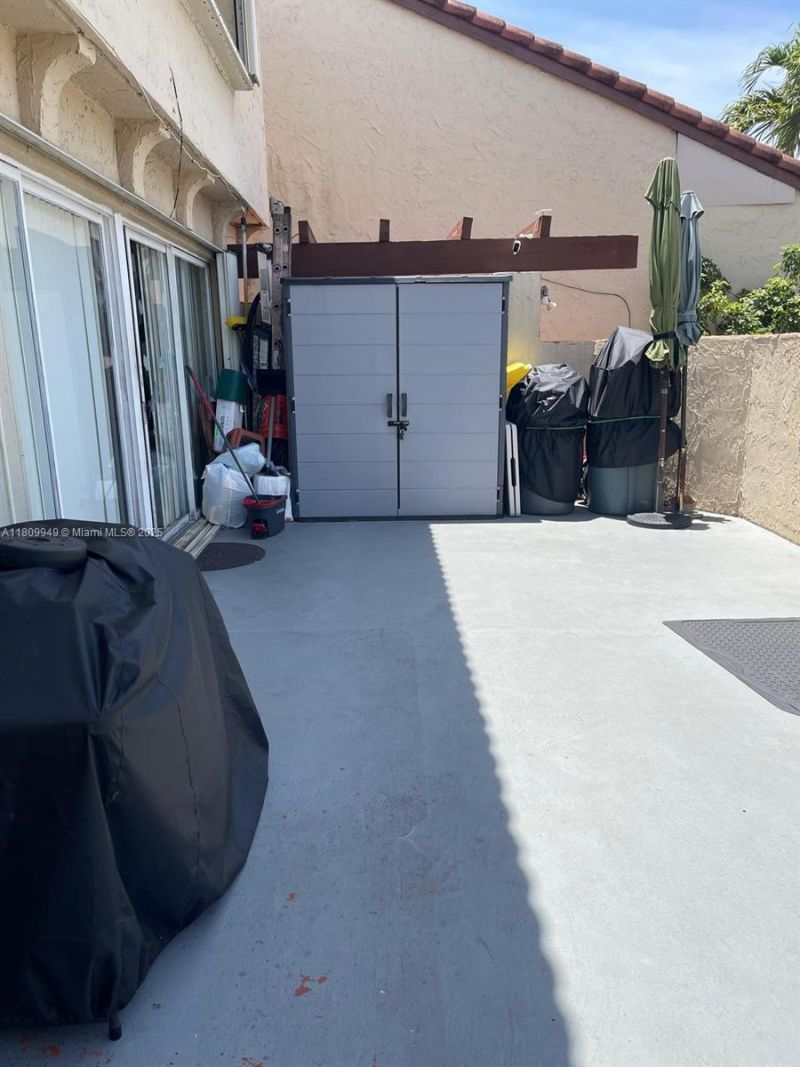 9999 NW 9th St Cir, Unit 1-11, Miami, FL 33172 Photo