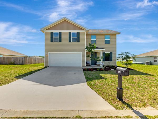 756 Graysen Lane, DeFuniak Springs, FL 32435