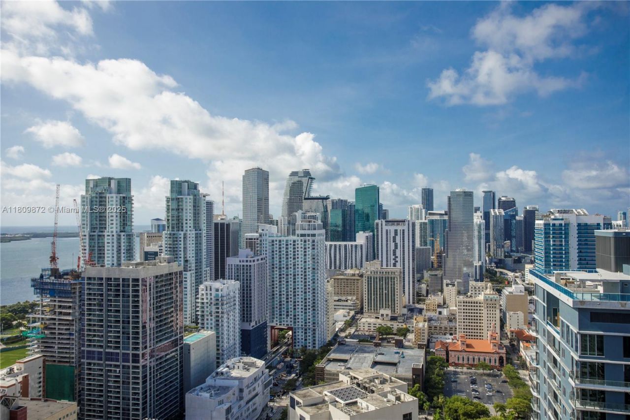 601 NE 1st St, Unit 3907, Miami, FL 33132 Photo