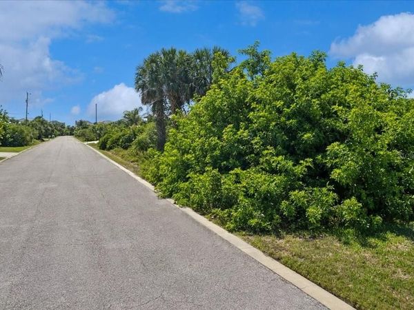 16 MAHOE DRIVE N, PALM COAST, FL 32137