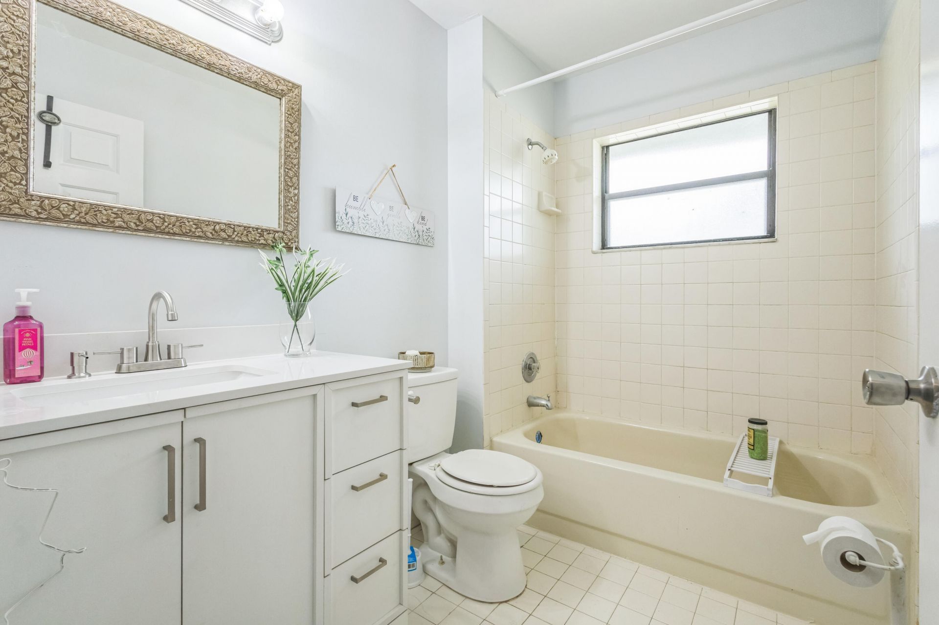 6537 SE Federal Highway, Unit 202, Stuart, FL 34997 Photo