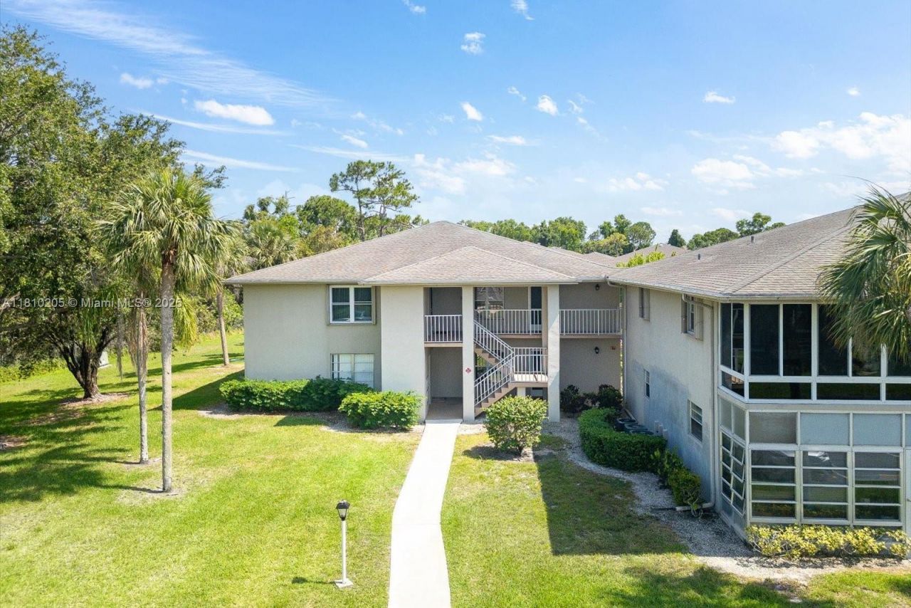 20 Lake Vista Trl, Unit 107, Port Saint Lucie, FL 34952 Photo