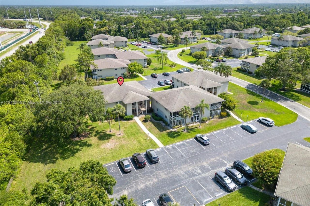 20 Lake Vista Trl, Unit 107, Port Saint Lucie, FL 34952 Photo