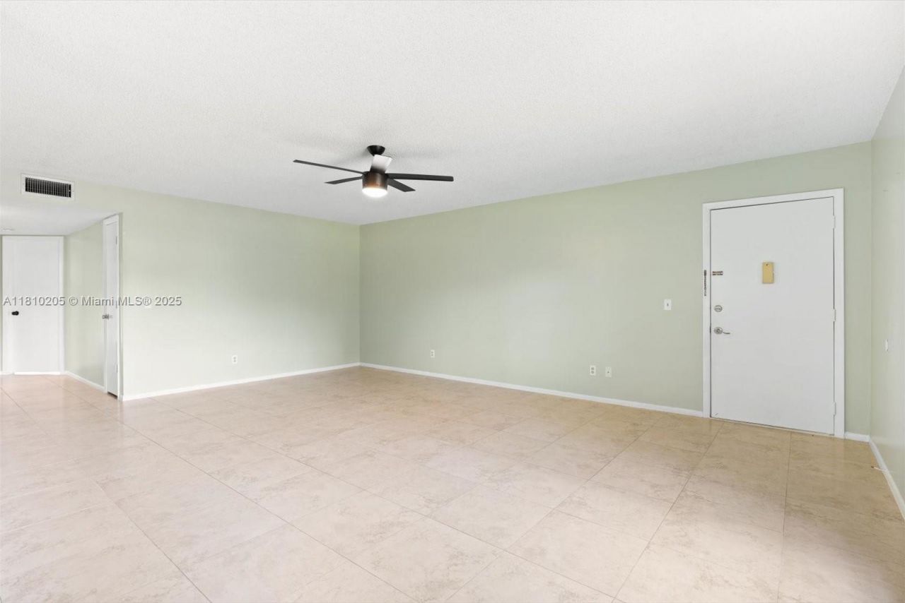 20 Lake Vista Trl, Unit 107, Port Saint Lucie, FL 34952 Photo