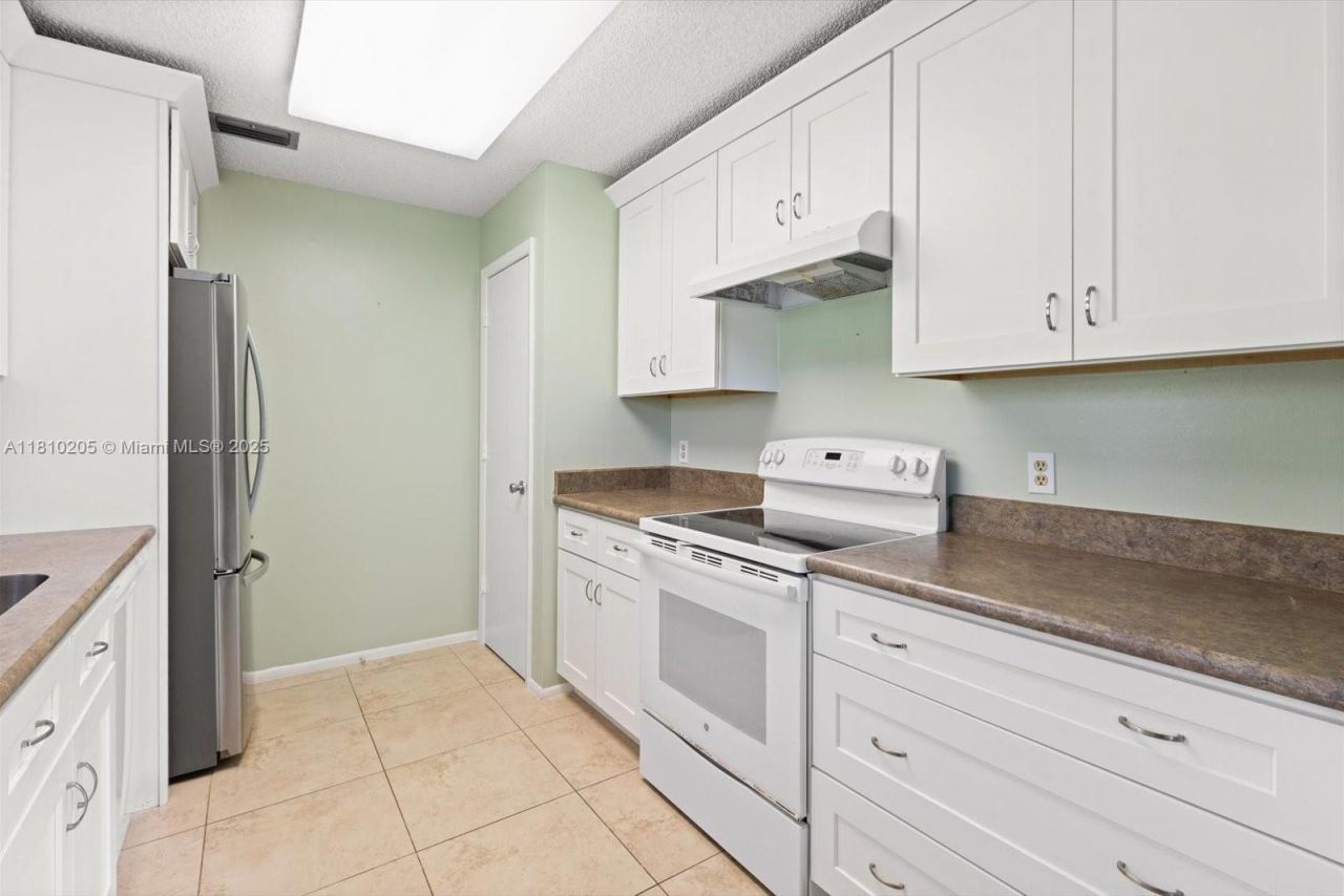 20 Lake Vista Trl, Unit 107, Port Saint Lucie, FL 34952 Photo