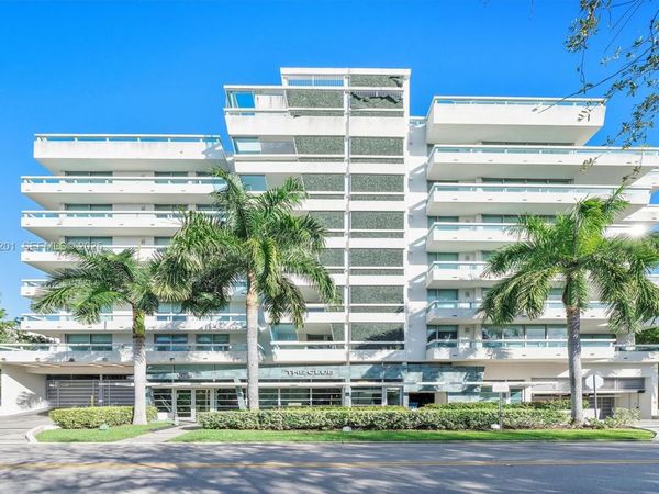 1025 92nd St, Unit 707, Bay Harbor Islands, FL 33154