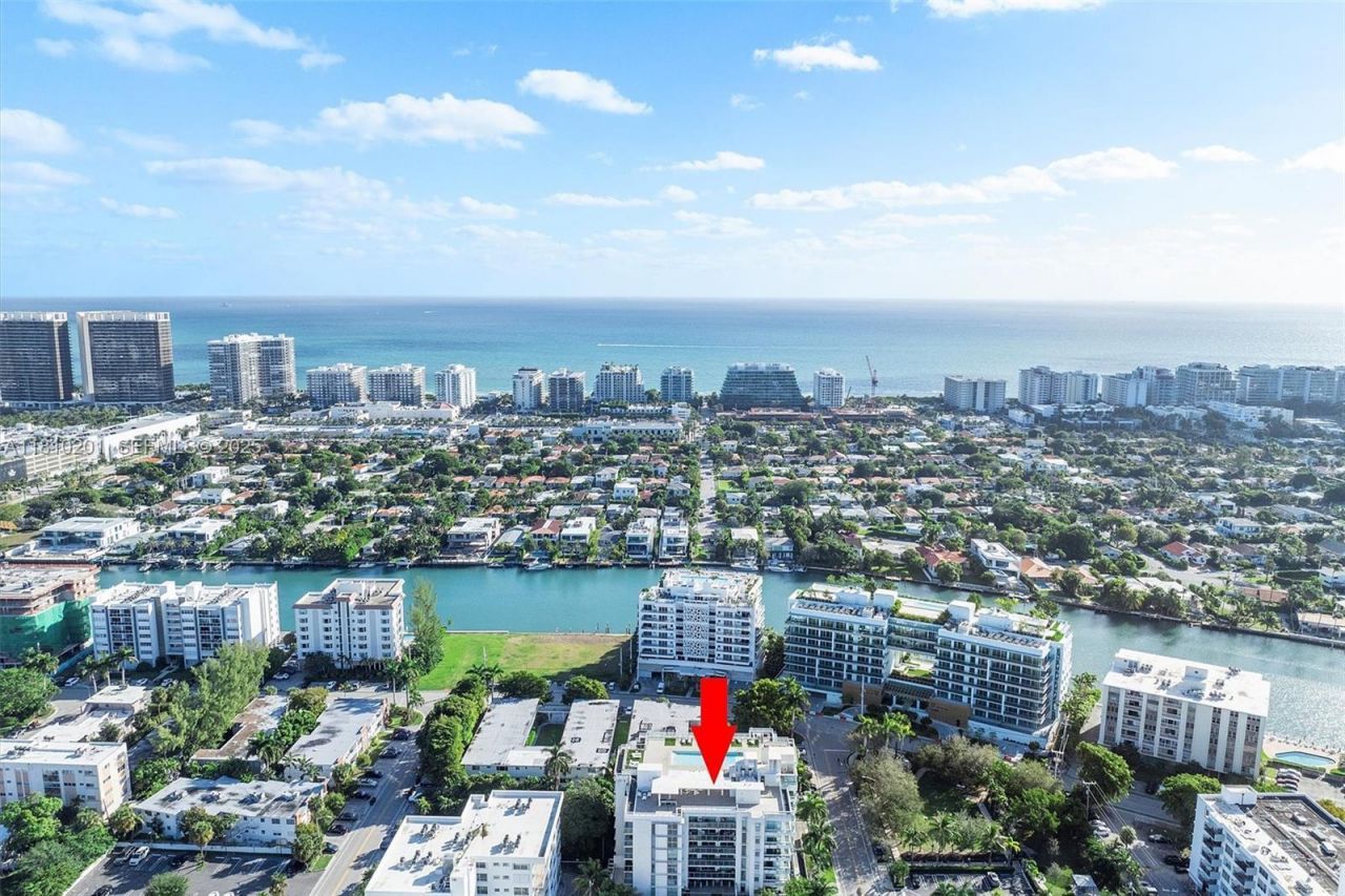 1025 92nd St, Unit 707, Bay Harbor Islands, FL 33154 Photo