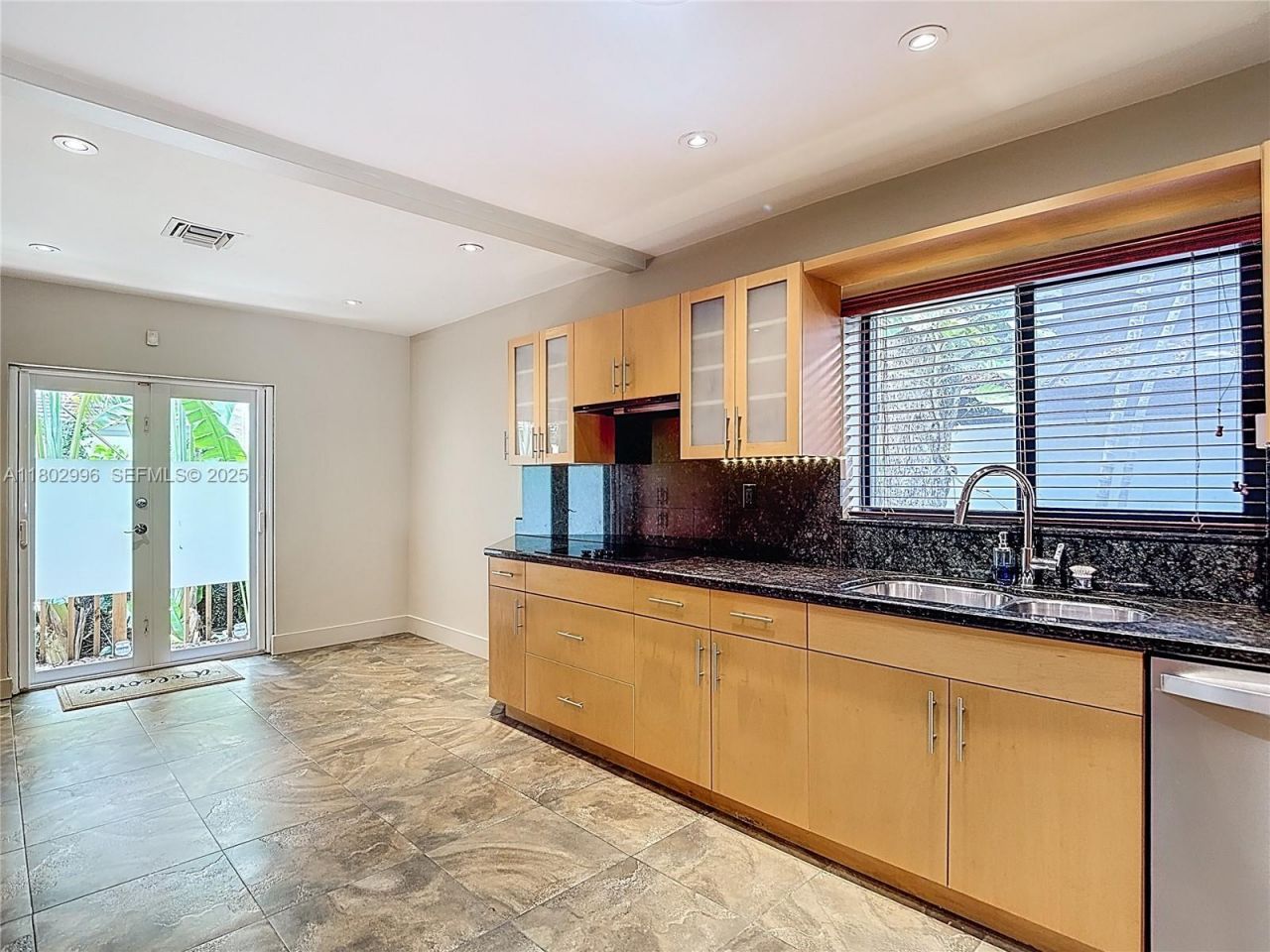 2810 Crystal Ct, Miami, FL 33133 Photo