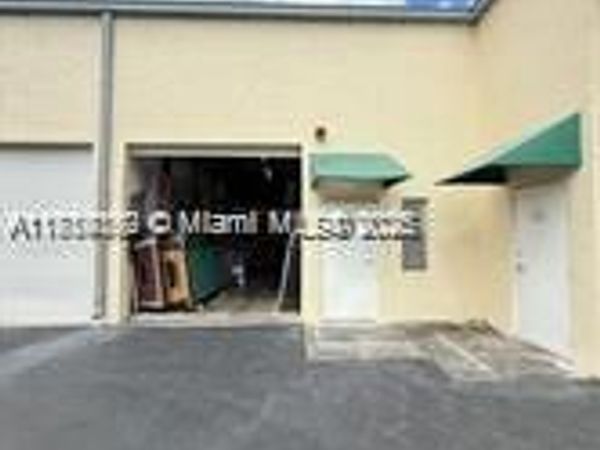 14305 SW 142nd St, Miami, FL 33186
