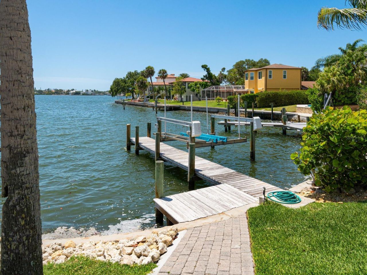 7614 Peninsular Drive, Sarasota, FL 34231 Photo