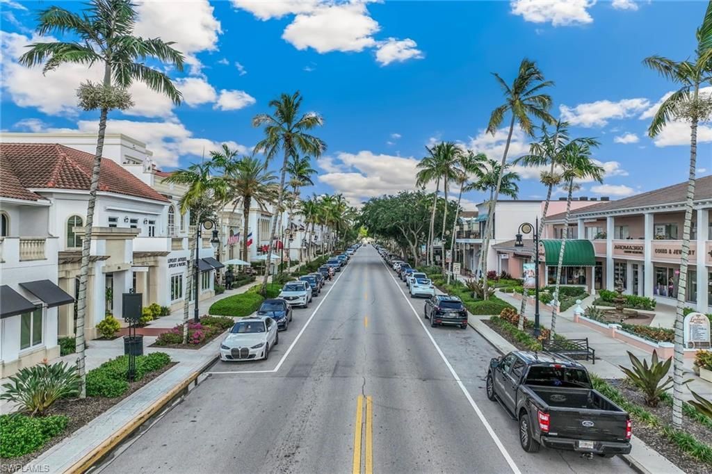 980 7th Ave S, Unit 201, Naples, FL 34102 Photo