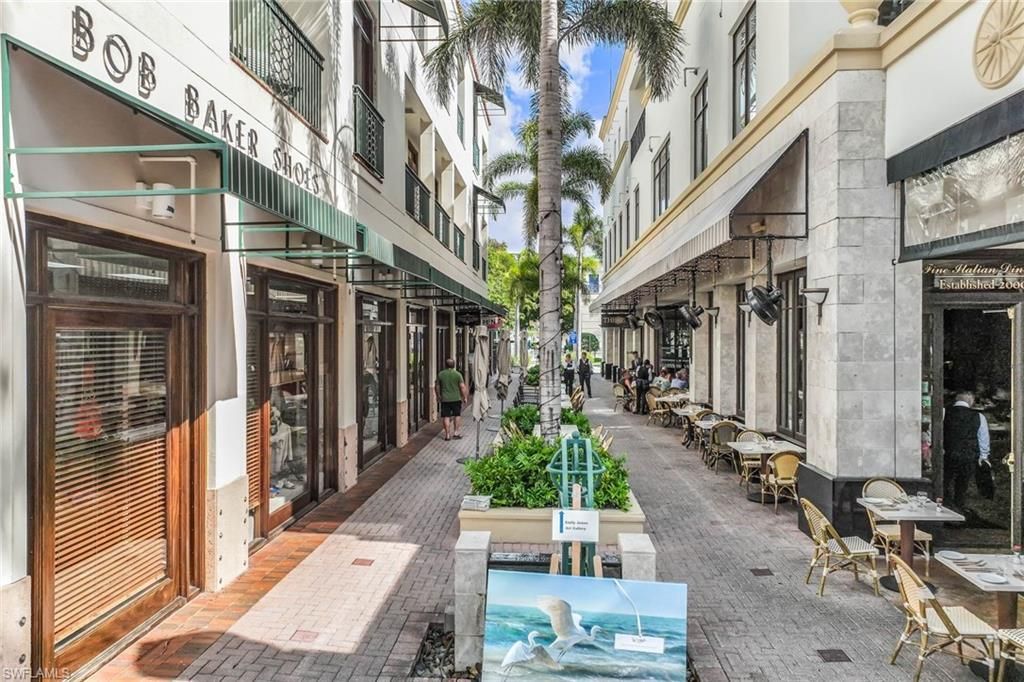 980 7th Ave S, Unit 201, Naples, FL 34102 Photo