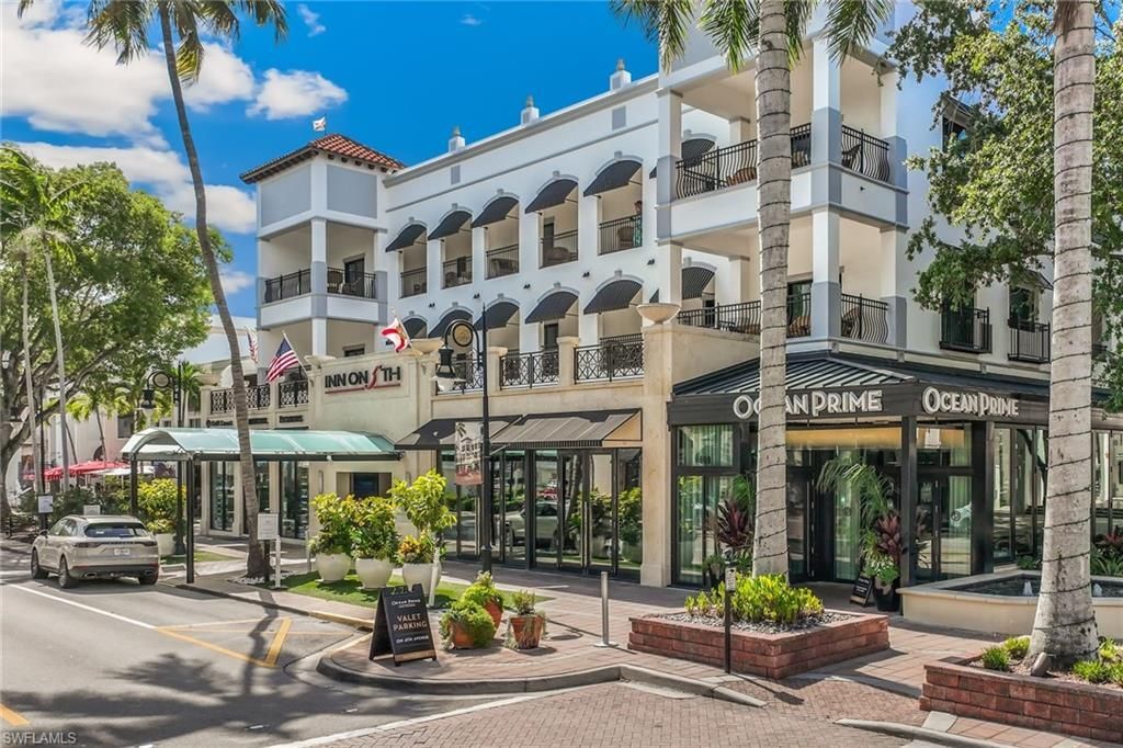 980 7th Ave S, Unit 201, Naples, FL 34102 Photo