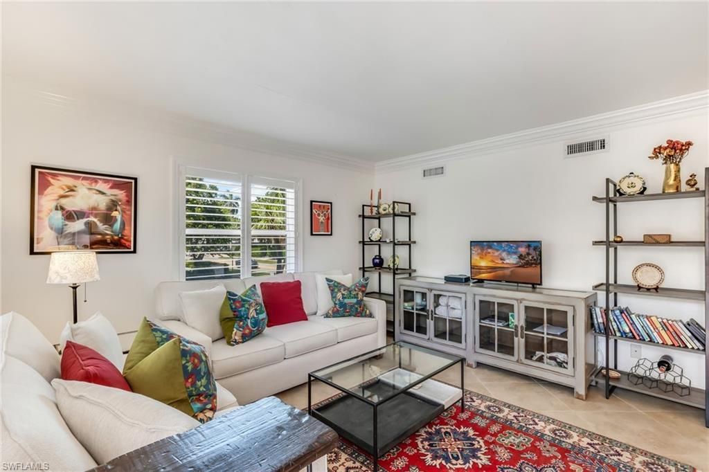 980 7th Ave S, Unit 201, Naples, FL 34102 Photo