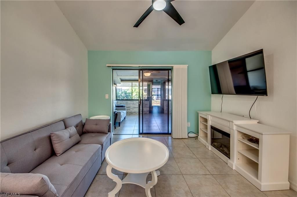 3914 SW 8th Ct, Unit 103, Cape Coral, FL 33914 Photo