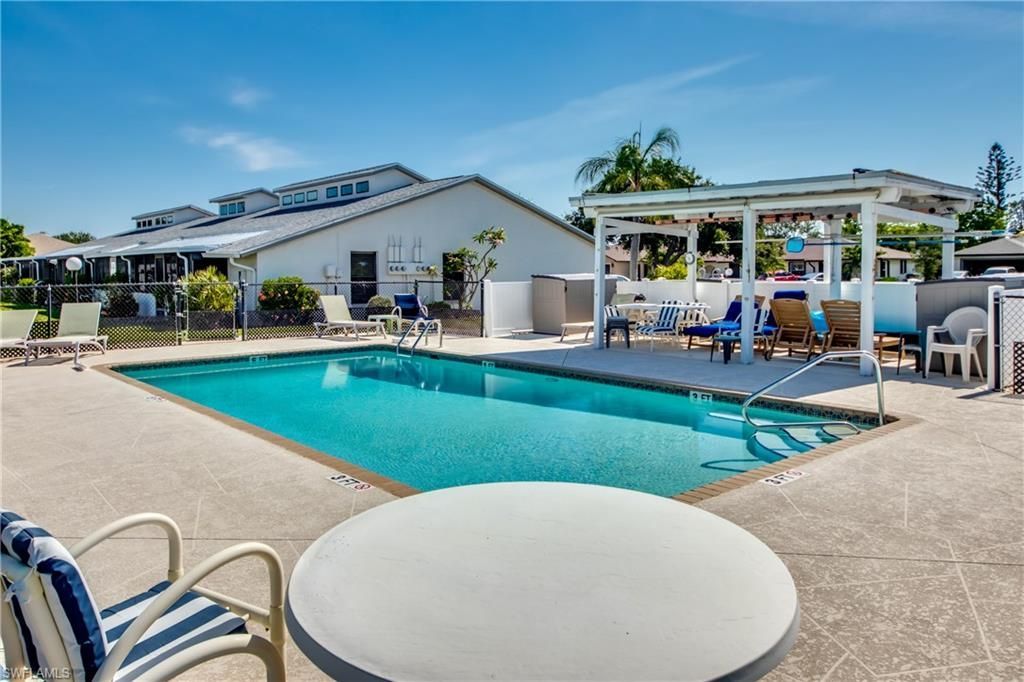 3914 SW 8th Ct, Unit 103, Cape Coral, FL 33914 Photo