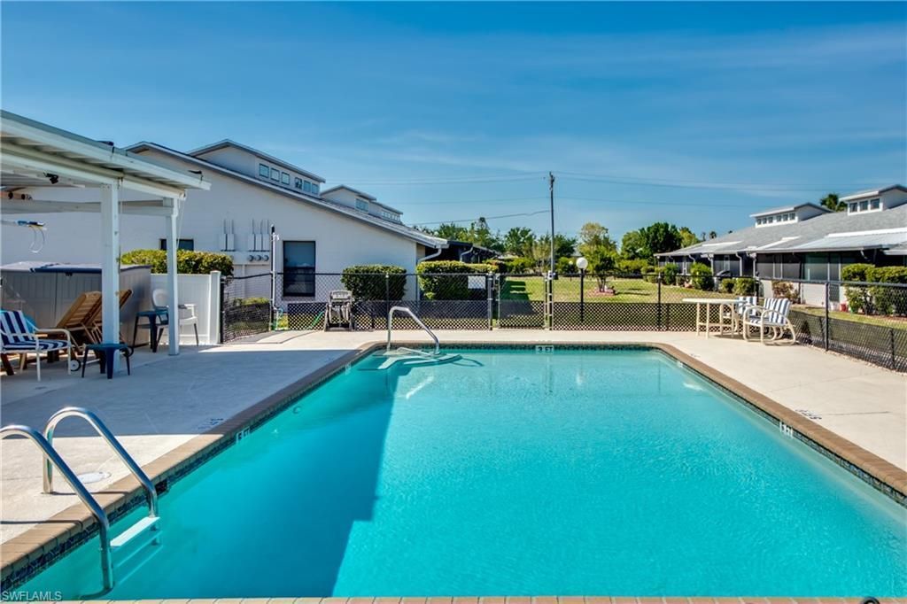 3914 SW 8th Ct, Unit 103, Cape Coral, FL 33914 Photo