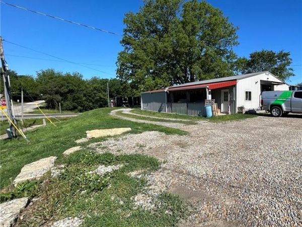 412 W Locust Street, Troy, KS 66087