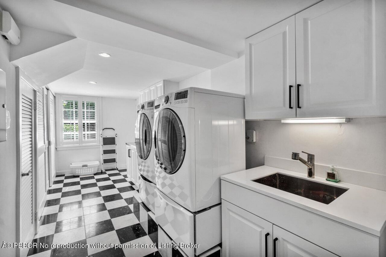 100 Regents Park Road, Palm Beach, FL 33480 Photo