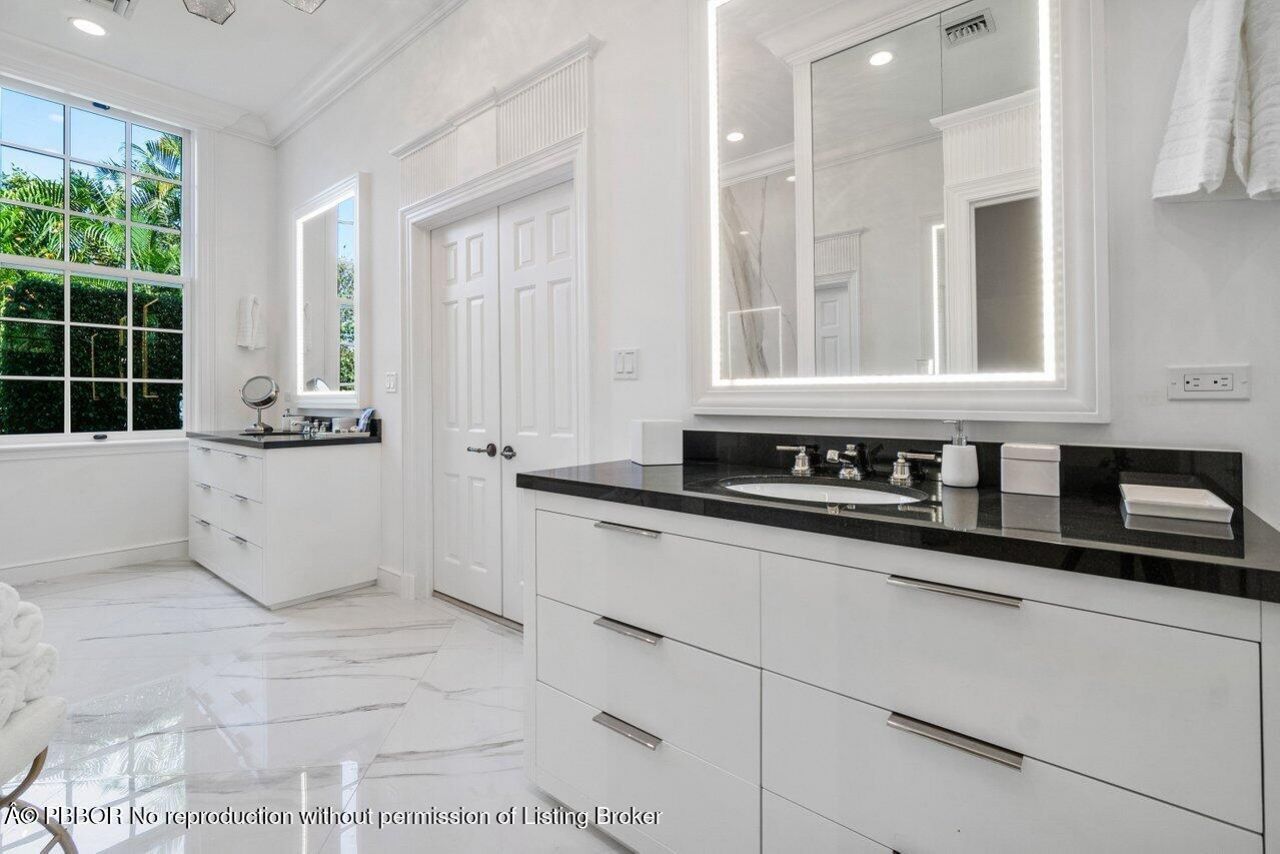 100 Regents Park Road, Palm Beach, FL 33480 Photo