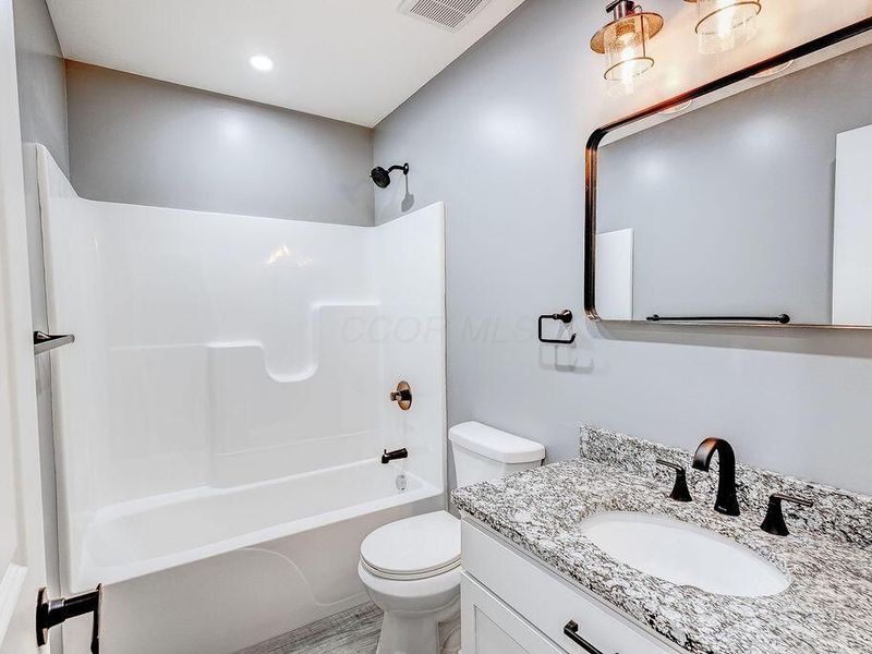 228 E Walnut Street, Danville, OH 43014 Photo 24