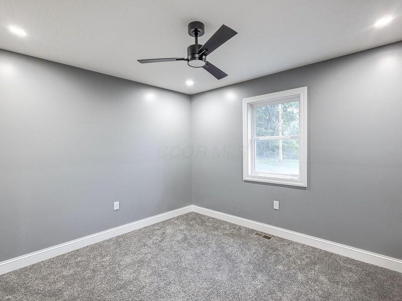 228 E Walnut Street, Danville, OH 43014 Photo 28