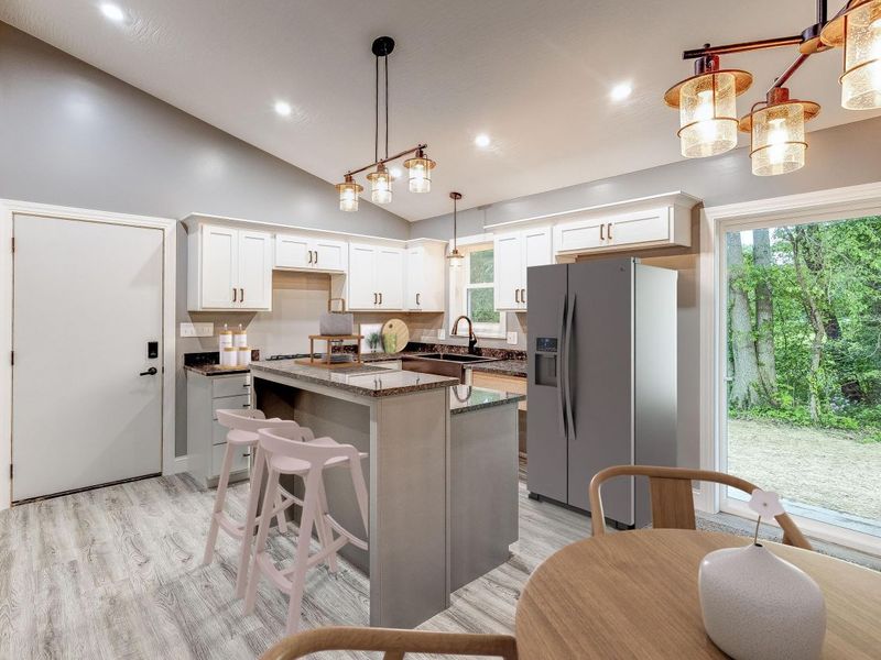 228 E Walnut Street, Danville, OH 43014 Photo 4