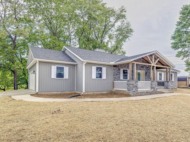 228 E Walnut Street, Danville, OH 43014 Photo 8