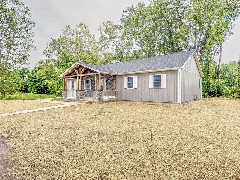 228 E Walnut Street, Danville, OH 43014 Photo 9