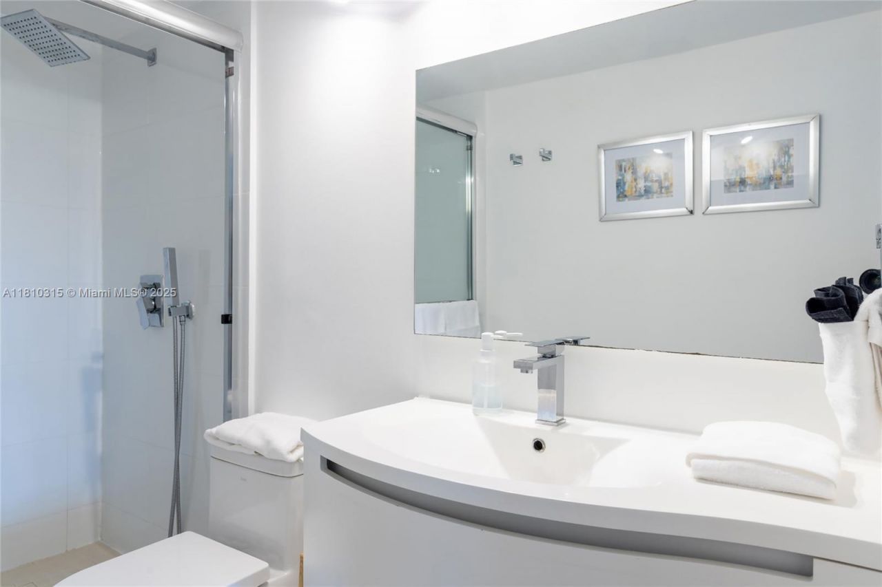 Please Call For Address, Unit 2307, Aventura, FL 33180 Photo