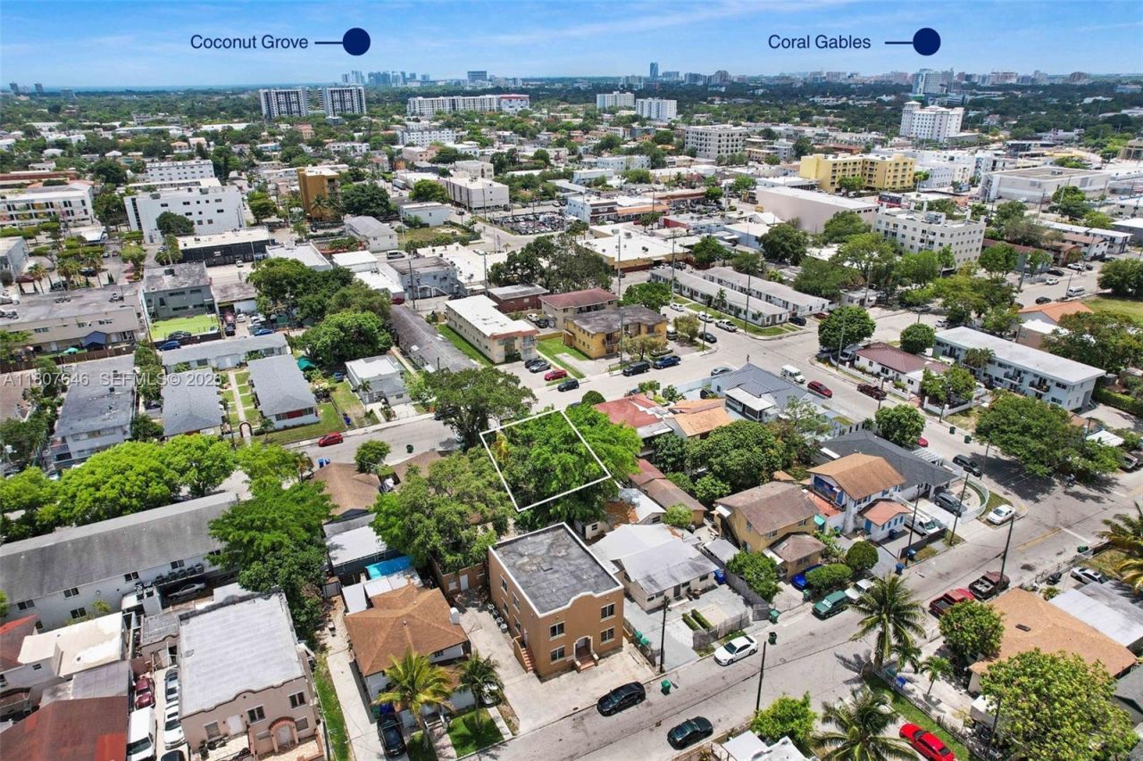 1873 NW Flagler Ter, Miami, FL 33125 Photo