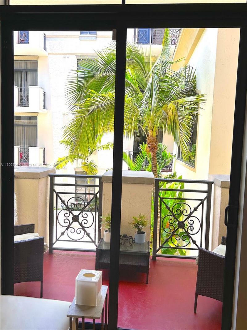 1805 Ponce De Leon Blvd, Unit 626, Coral Gables, FL 33134 Photo