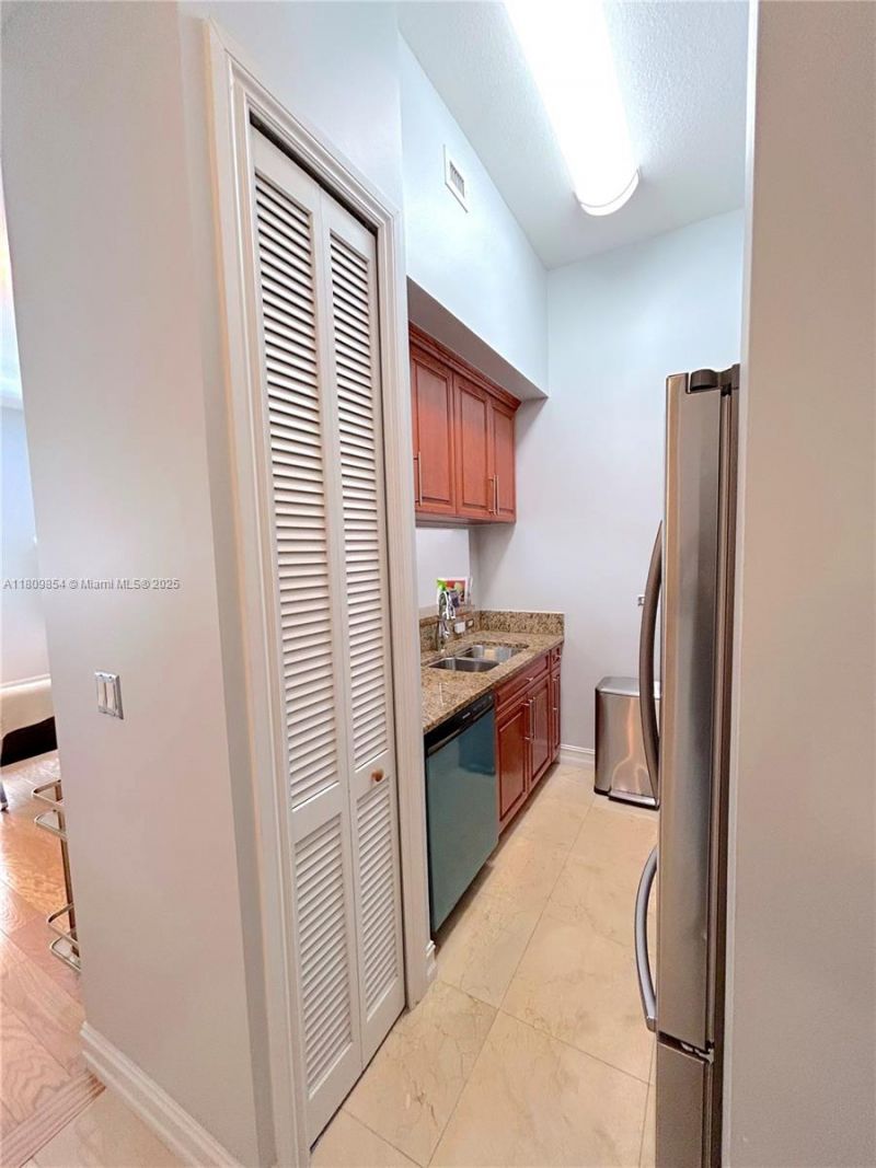 1805 Ponce De Leon Blvd, Unit 626, Coral Gables, FL 33134 Photo