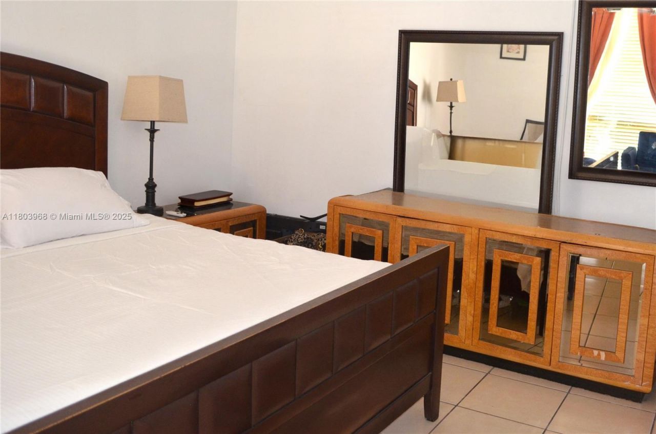 13499 Biscayne Blvd, Unit 702, North Miami, FL 33181 Photo