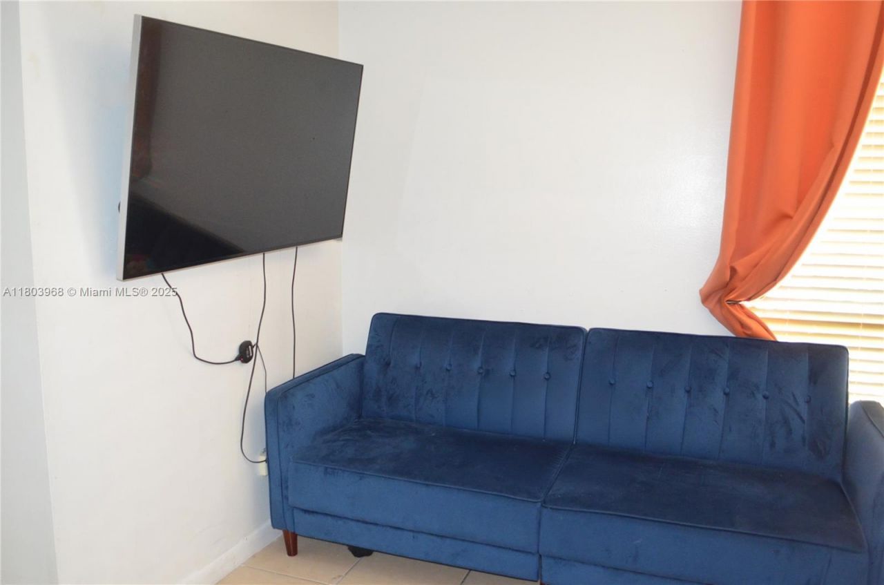 13499 Biscayne Blvd, Unit 702, North Miami, FL 33181 Photo