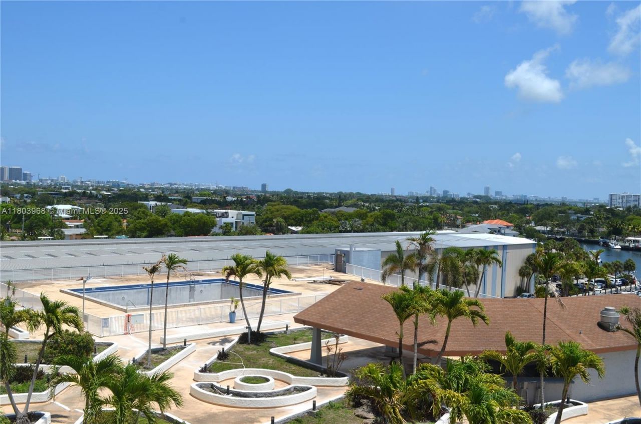 13499 Biscayne Blvd, Unit 702, North Miami, FL 33181 Photo