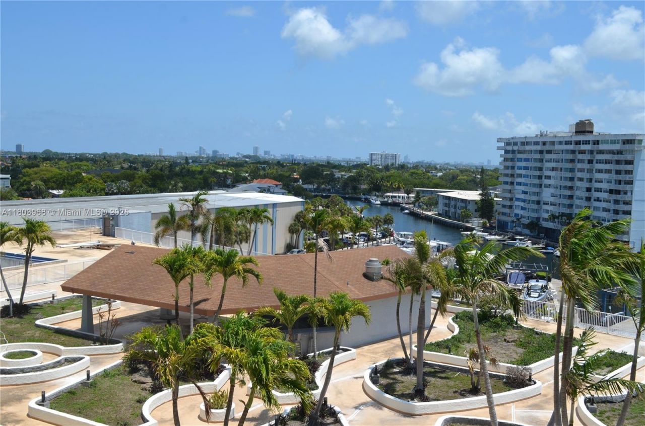 13499 Biscayne Blvd, Unit 702, North Miami, FL 33181 Photo