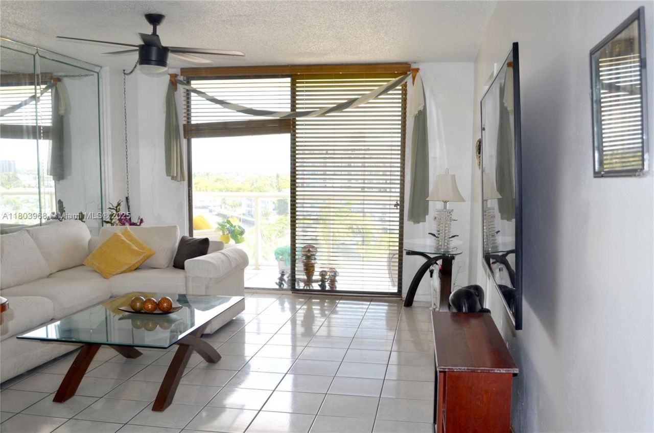 13499 Biscayne Blvd, Unit 702, North Miami, FL 33181 Photo